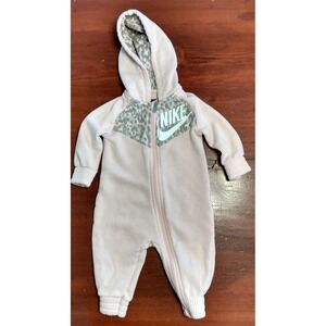 NIKE Pink Sleeper 6M Cozy Hoodie Pajamas One-Piece Cuddly PJs Trendy Baby